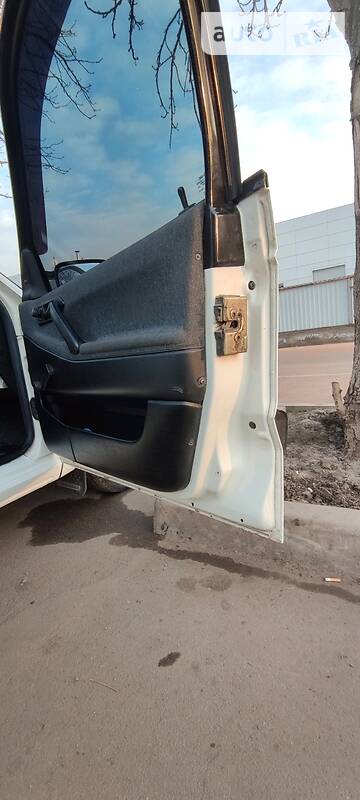 Седан Volkswagen Passat 1989 в Кривому Розі