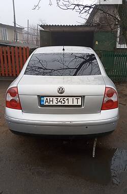 Седан Volkswagen Passat 2001 в Волновасі