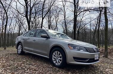 Седан Volkswagen Passat 2013 в Запорожье