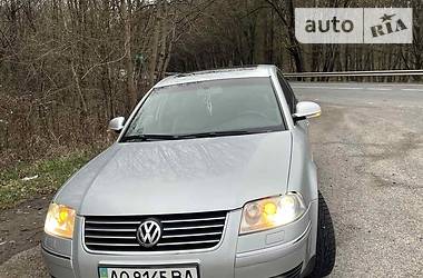 Седан Volkswagen Passat 2003 в Ужгороде