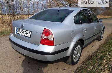 Седан Volkswagen Passat 2003 в Ивано-Франковске