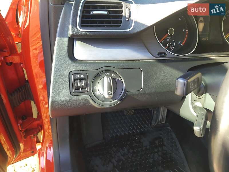 Универсал Volkswagen Passat 2011 в Ивано-Франковске фото 8 Универсал Volkswagen Passat 2011 в Ивано-Франковске