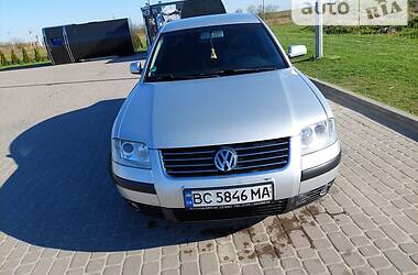 Седан Volkswagen Passat 2001 в Городке