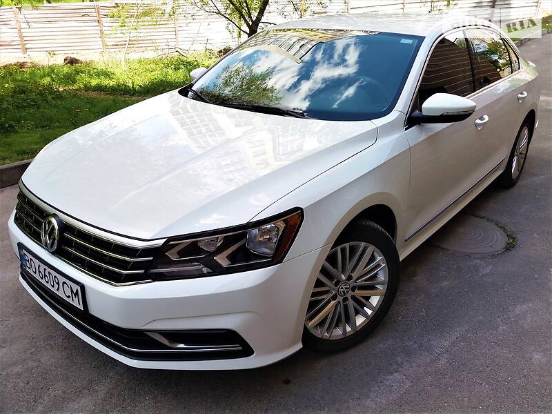 Седан Volkswagen Passat 2015 в Тернополе