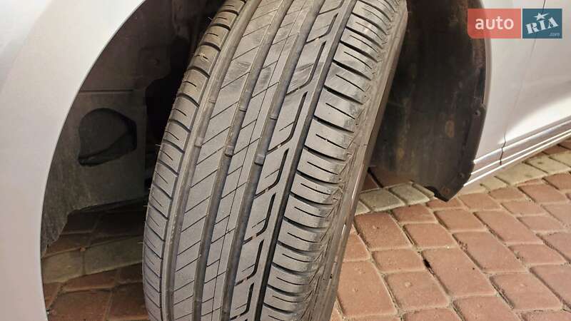 Универсал Volkswagen Passat 2017 в Ивано-Франковске фото 27 Универсал Volkswagen Passat 2017 в Ивано-Франковске