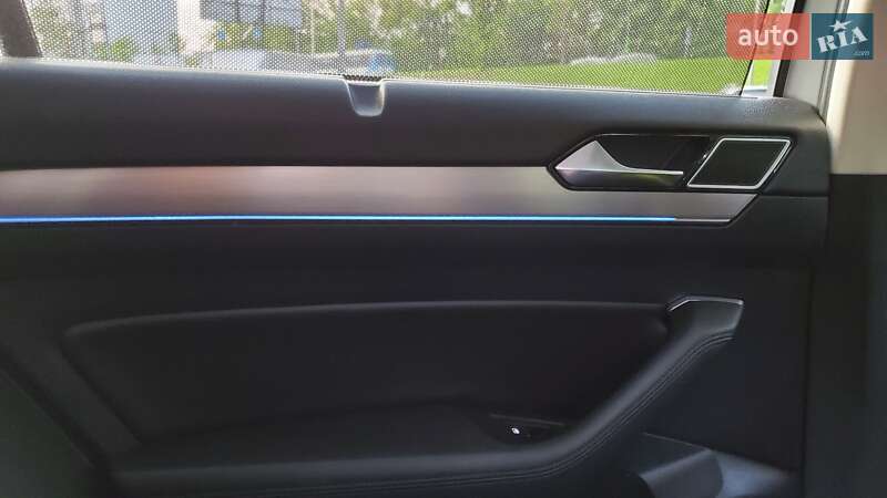 Универсал Volkswagen Passat 2017 в Ивано-Франковске фото 59 Универсал Volkswagen Passat 2017 в Ивано-Франковске