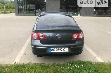 Седан Volkswagen Passat 2009 в Ужгороде