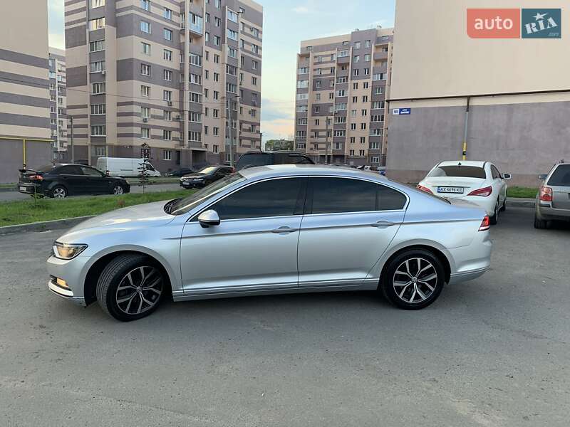 Седан Volkswagen Passat 2014 в Харкові