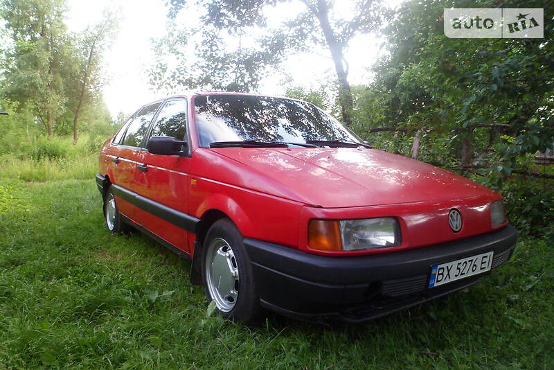 Седан Volkswagen Passat 1992 в Хмельницком