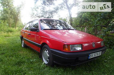 Седан Volkswagen Passat 1992 в Хмельницком