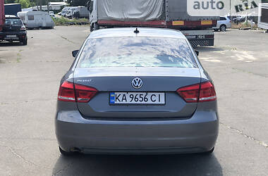 Седан Volkswagen Passat 2013 в 