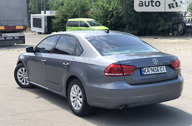 Седан Volkswagen Passat 2013 в 