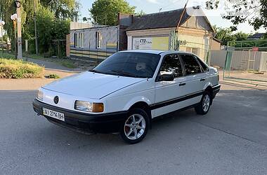 Седан Volkswagen Passat 1991 в 