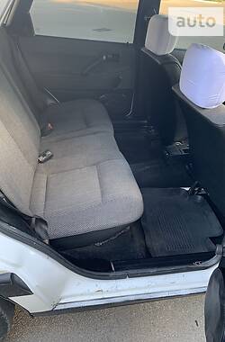 Седан Volkswagen Passat 1991 в 