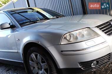 Седан Volkswagen Passat 2003 в Харькове