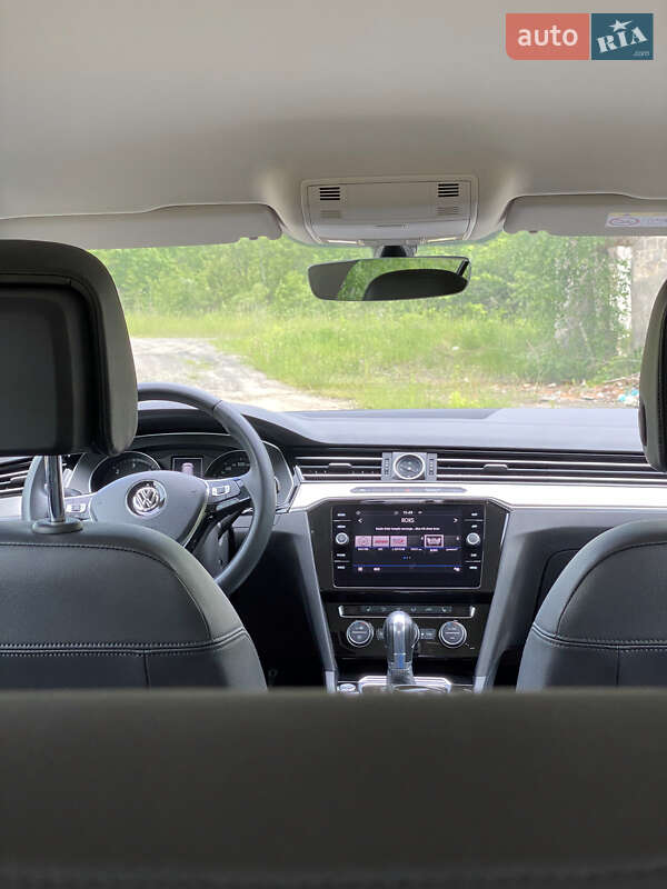 Универсал Volkswagen Passat 2018 в Житомире фото 10 Универсал Volkswagen Passat 2018 в Житомире