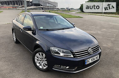 Volkswagen Passat 2011