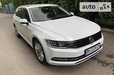 Универсал Volkswagen Passat 2016 в Ровно