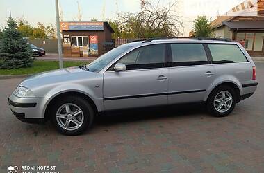 Універсал Volkswagen Passat 2002 в Сарнах