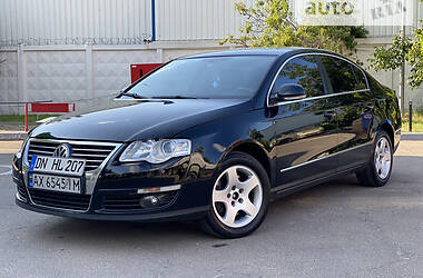 Седан Volkswagen Passat 2005 в Одесі