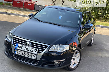 Седан Volkswagen Passat 2005 в Одесі