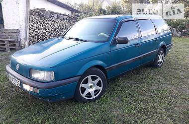 Універсал Volkswagen Passat 1990 в Рівному