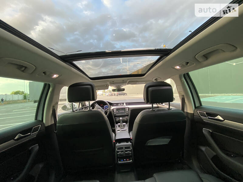 Универсал Volkswagen Passat 2015 в 