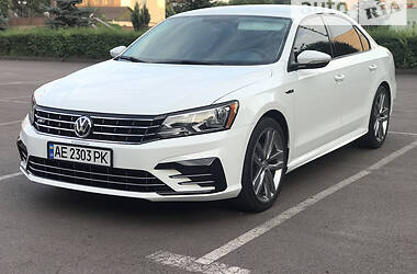 Седан Volkswagen Passat 2018 в Каменском