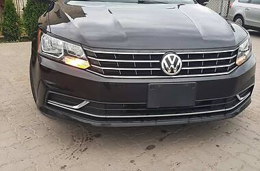 Седан Volkswagen Passat 2016 в Нововолинську