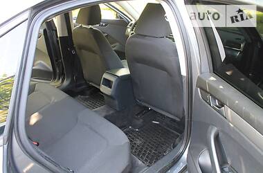Седан Volkswagen Passat 2014 в 