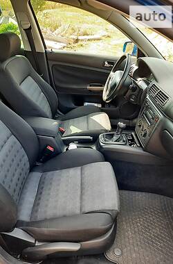 Универсал Volkswagen Passat 2001 в 