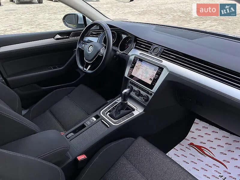 Универсал Volkswagen Passat 2017 в Сарнах