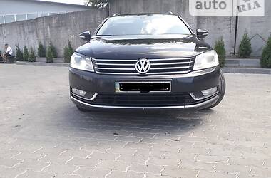 Універсал Volkswagen Passat 2012 в Сарнах