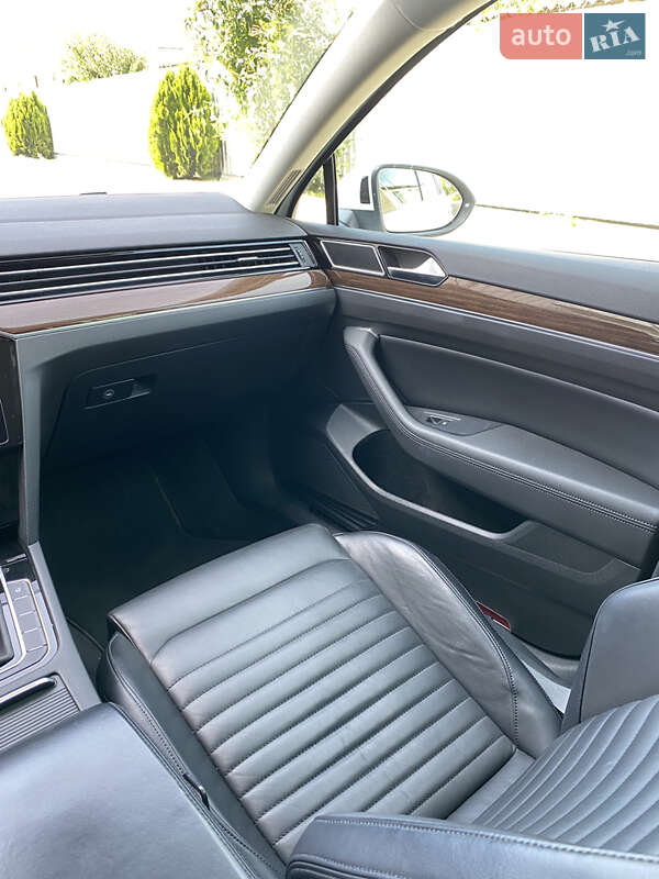 Універсал Volkswagen Passat 2017 в Іршаві