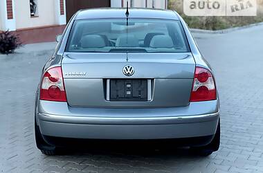 Седан Volkswagen Passat 2002 в Хмельницком