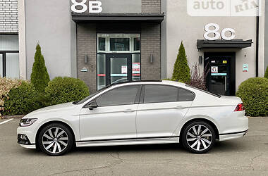Седан Volkswagen Passat 2018 в 