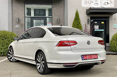 Седан Volkswagen Passat 2018 в 