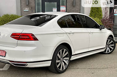 Седан Volkswagen Passat 2018 в 