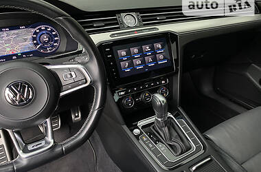 Седан Volkswagen Passat 2018 в 