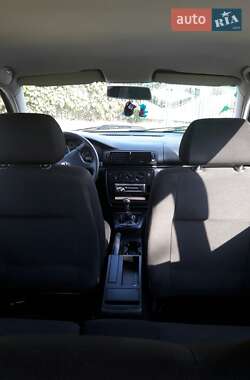 Универсал Volkswagen Passat 2001 в 