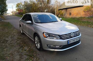 Седан Volkswagen Passat 2012 в Тернополе