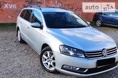 Универсал Volkswagen Passat 2011 в Дрогобыче