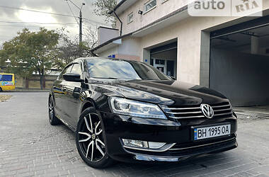 Седан Volkswagen Passat 2012 в Одесі