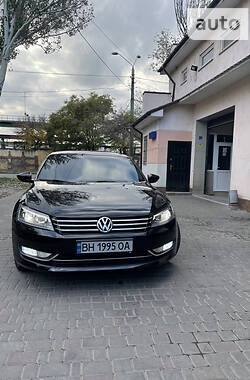 Седан Volkswagen Passat 2012 в Одесі