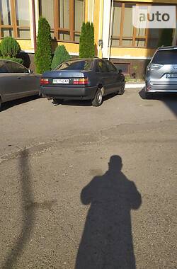Седан Volkswagen Passat 1988 в 