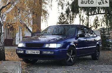 Седан Volkswagen Passat 1999 в Киеве