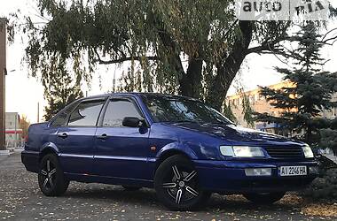 Седан Volkswagen Passat 1999 в Киеве