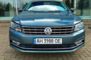 Седан Volkswagen Passat 2015 в Днепре