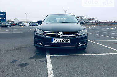 Седан Volkswagen Passat 2016 в 