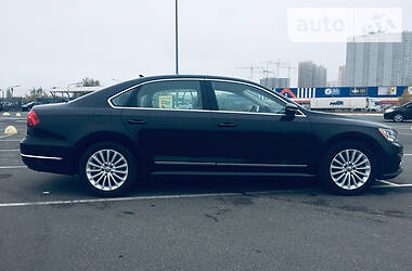 Седан Volkswagen Passat 2016 в Києві